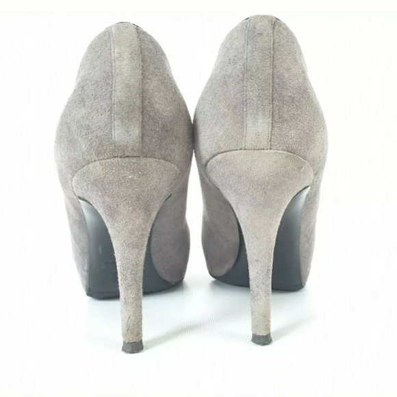 AUTHENTIC CHANEL CAP TOE GRAY BLACK SUEDE PUMPS - Picture 4 of 8